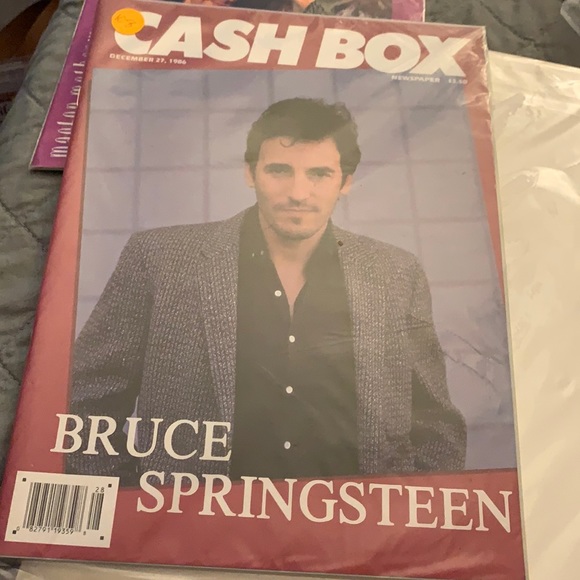 Vintage Cash box Magazine December 1986 - Picture 1 of 3